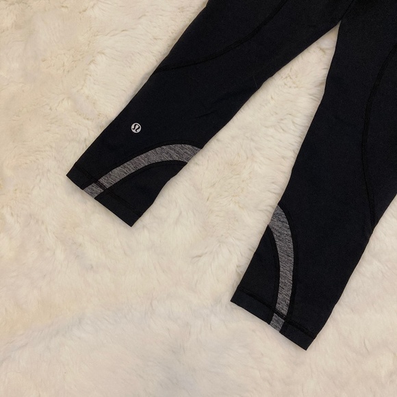 Lululemon Black Turquoise Inspire Crop Leggings 6 - Picture 7 of 8